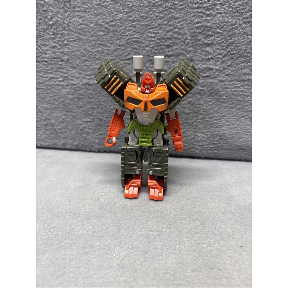 #I) Transformers Bumblebee Cyberverse Adventures Whirlwind Slash Bludgeon Figure